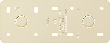 Gira Montageplaat 3-voudig Opbouw Cream Wit - 008313