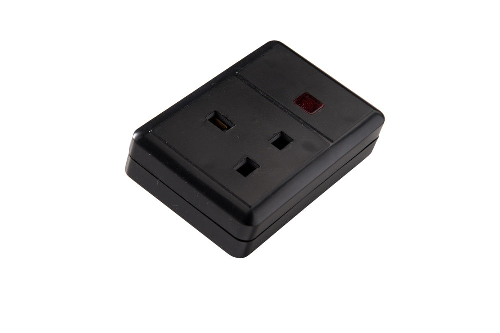 Martin Kaiser BS1363 UK Coupling Socket 13A Black With Shutter - 860/sw [10 Pieces]
