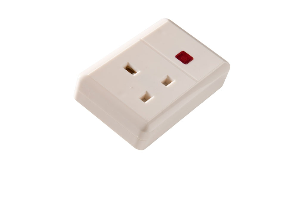 Martin Kaiser UK Coupling Socket 13Amp Earth Control Light White - 860/ws [10 Pieces]