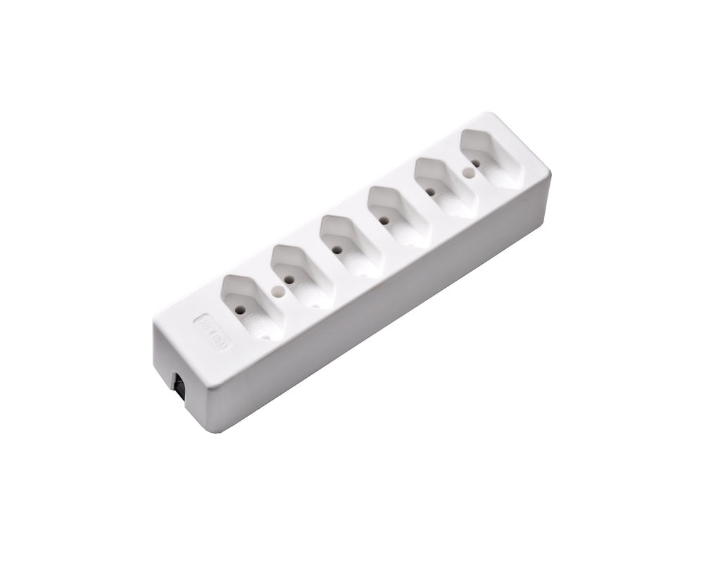 Martin Kaiser 6-Way Socket Euro 2.5 Amp Without Earthing Shutter - 1013K/kws [25 Pieces]