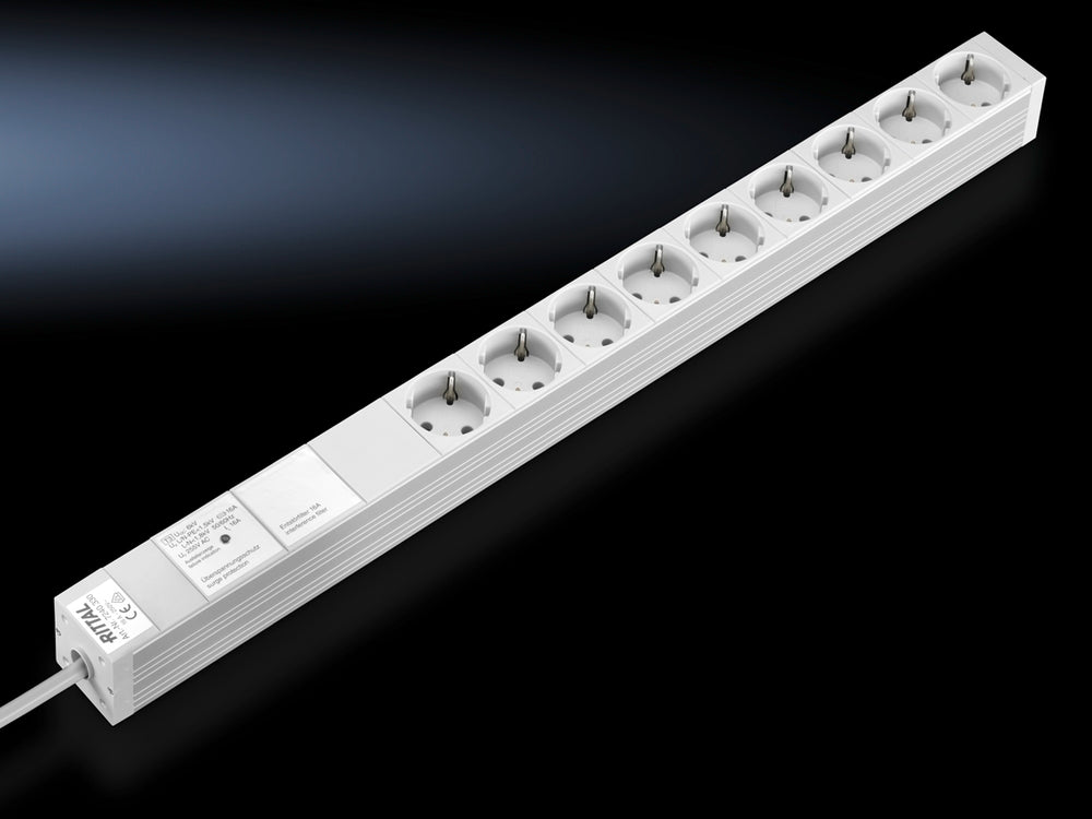 Rittal 9-Uitgangen PDU Met Overspanningsbeveiliging En EMI Filter - 7240330