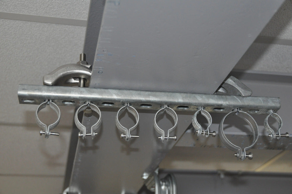 Heavy Duty Perforated C-Channel E5 300mm Stalen Rail - 335500