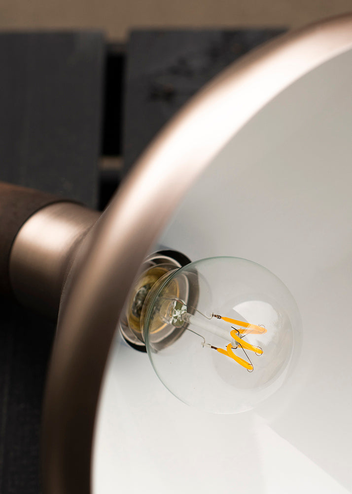 Bailey Spiraled Basis G125 E27 Dimbare LED Globe 4W 2200K - 144339