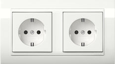 Gira Standard 55 Dual SCHUKO Socket With Frame Pure White - 4921023