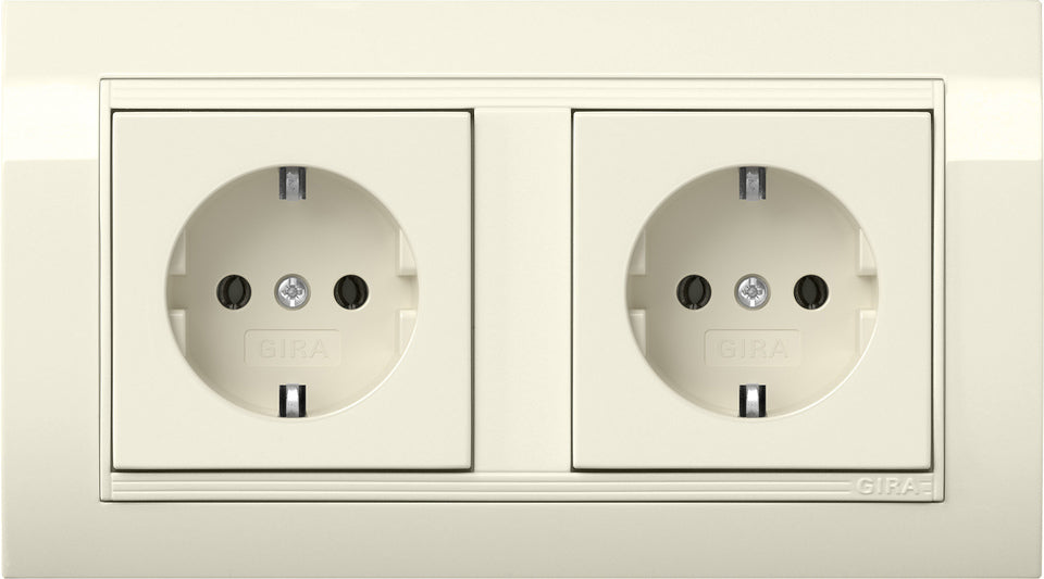 Gira Dual Schuko Stopcontact Met Frame Type 10 Standaard 55 - 4921021